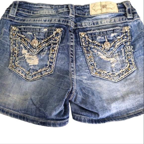 Miss Me Pants - Miss Me Signature Shorts...Size 29